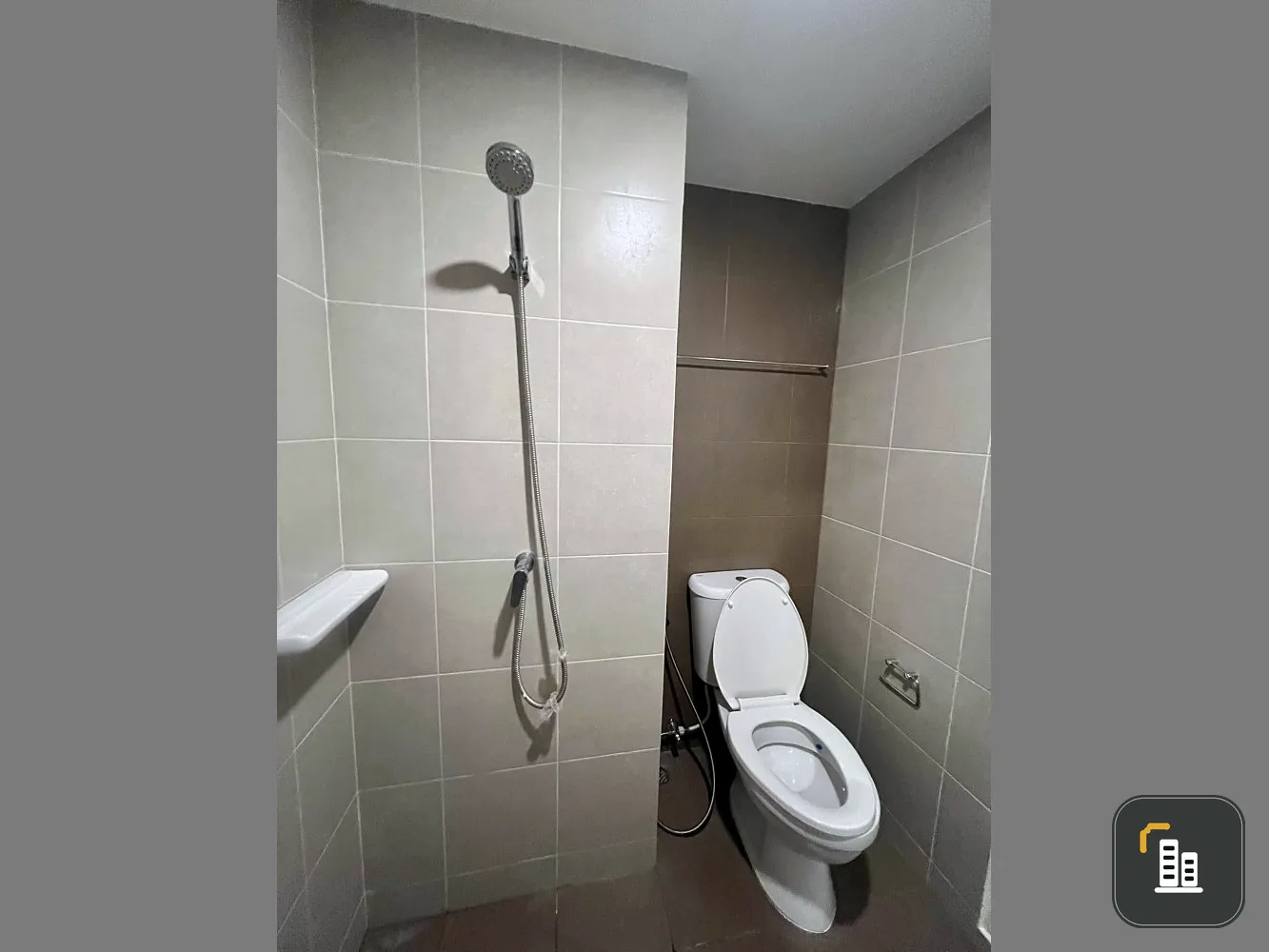 For rent LPN Chaengwattana - Pak Kret, nice room, bright tones, clean, high view, don't miss it.