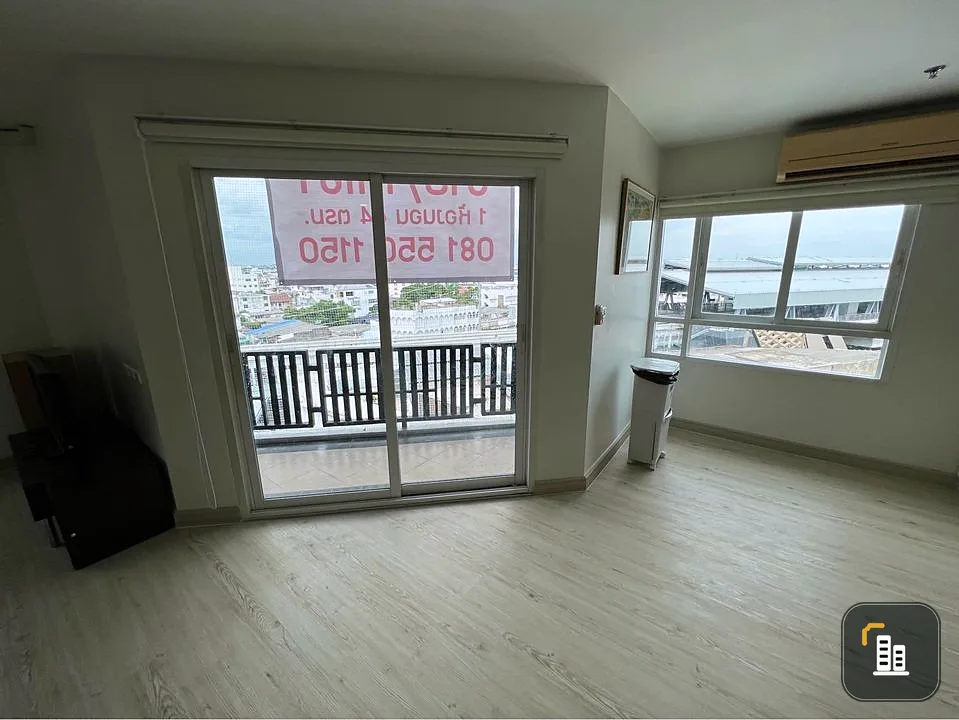 Condo for sale: The Next Ladprao 44, very wide balcony. The room is ready to move in. Hurry and reserve now.