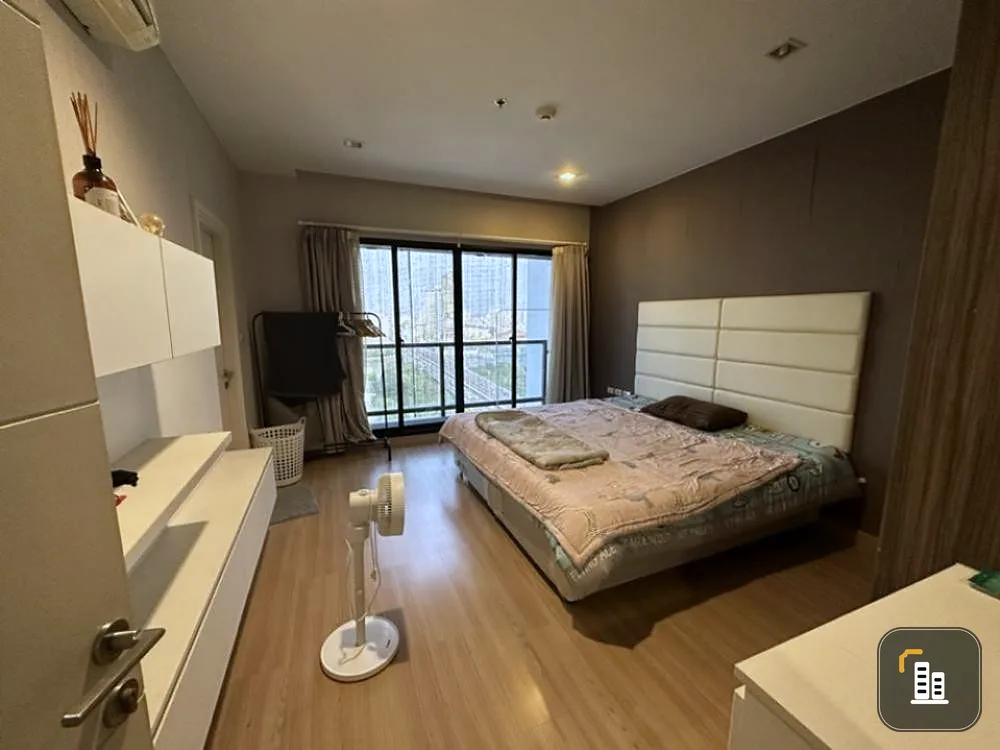 Urgent sale!! Condo Urbano Absolute Sathorn-Taksin, 21st floor, Chao Phraya River view. Hurry and reserve it!!