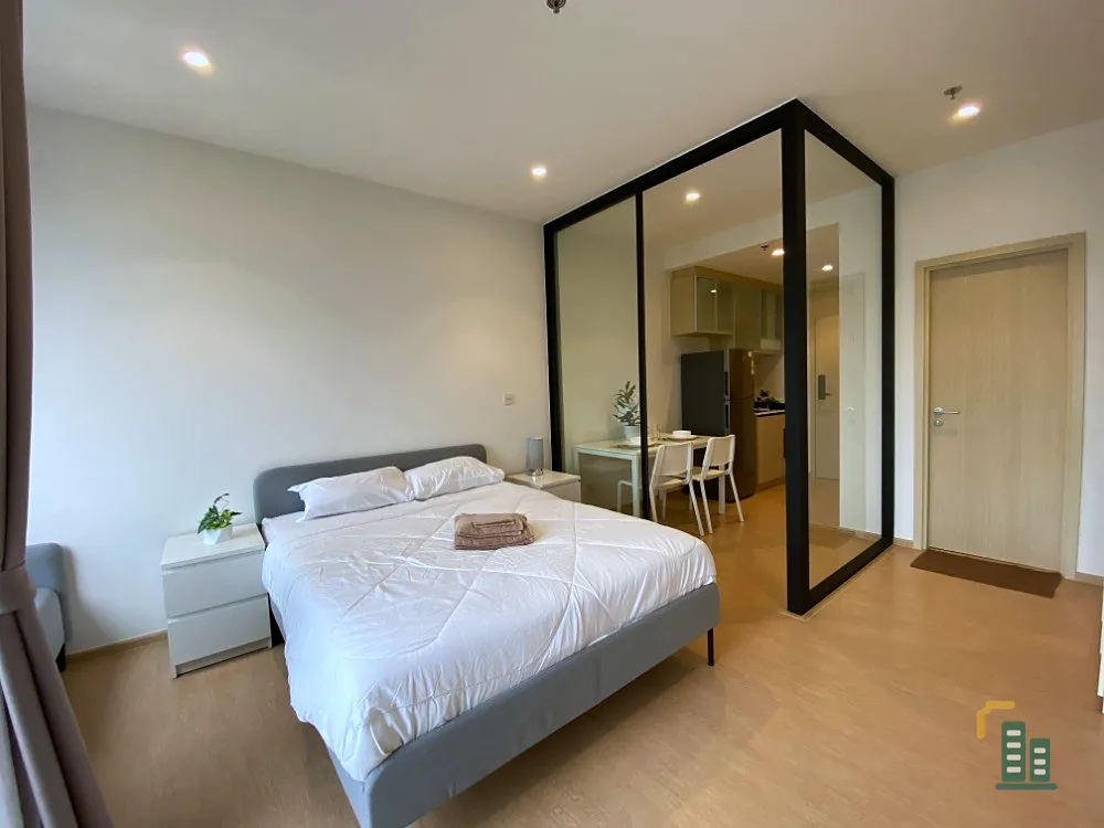 For rent!! Condo Maru Ekkamai 2, 24th floor, beautiful room, fully furnished. Ready to move in, don't miss it!!