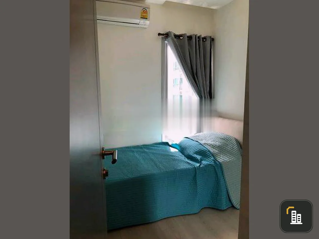**Condo for Sale Life Ratchadaphisek**Condo in the heart of the city, convenient to travel, golden location, good for uncle capital. Hurry up to reserve.