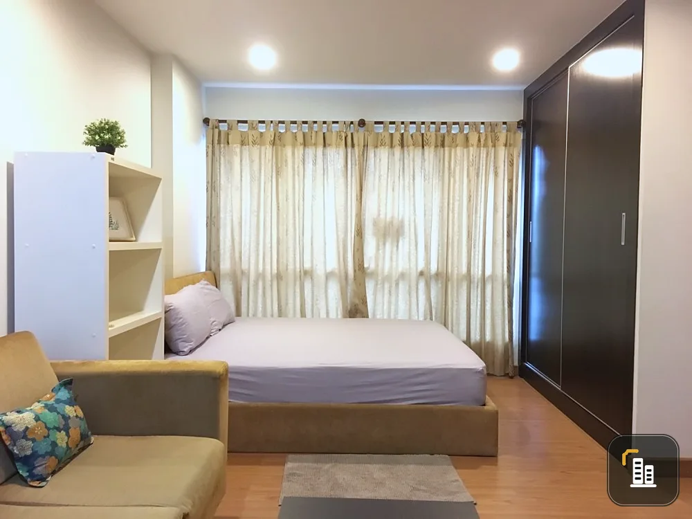 For sale: The Bridge Phahonyothin 37, 2nd floor, room comes with full furniture. Hurry before you miss it.