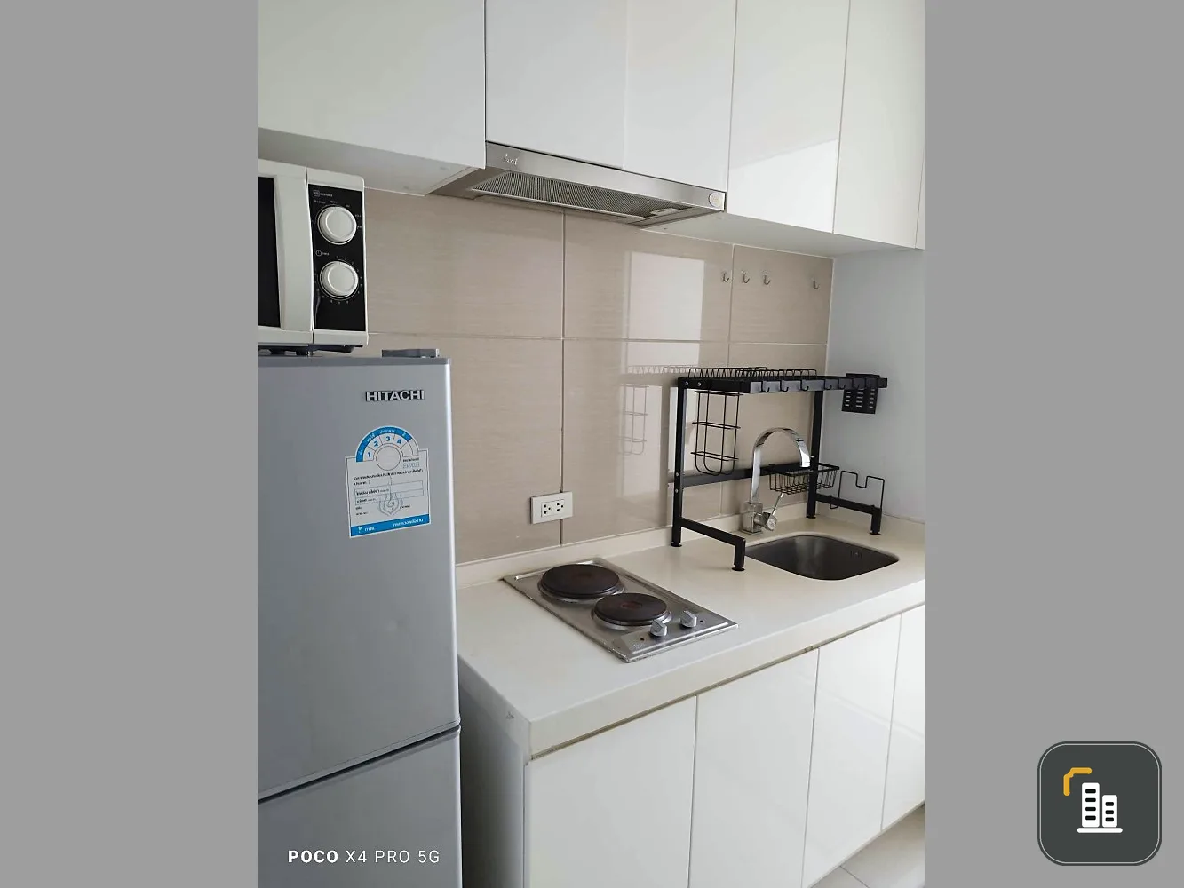 Condo for rent, T.C. Green, private corner room, 14th floor, lots of usable space. You can reserve first and stay first.