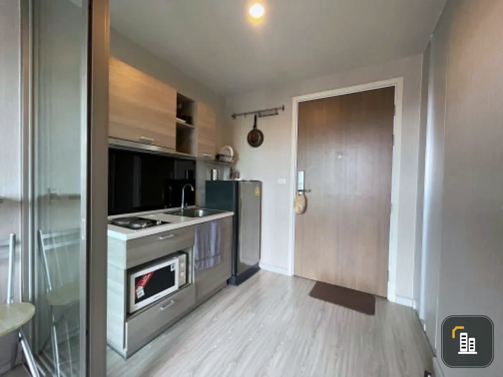 Condo for sale The Privacy Ratchada-Suthisan The room is separated into private areas. The view of the city is very nice. Don't miss it.