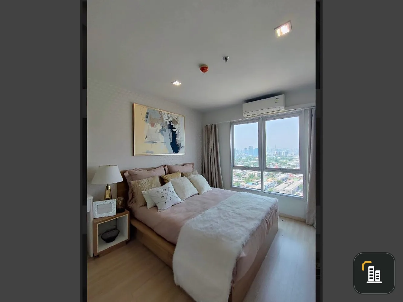 Condo for sale, Rich Park 2 @ Tao Poon Interchange, nicely decorated, nice wallpaper. Just grab your bag, don't miss out.