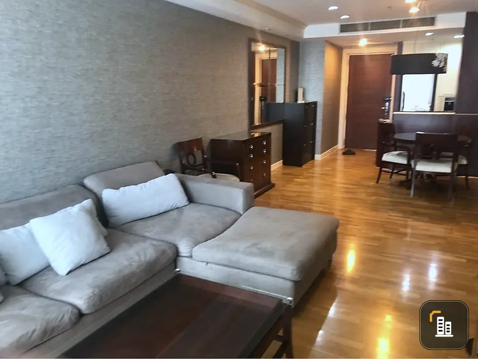 Urgent for rent or sale!! Condo Urbana Sathorn, beautiful room, fully furnished. Ready to move in, don't miss it!!