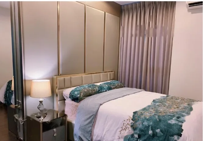 Condo C Ekkamai for sale, beautifully decorated room, nice built-ins, not hot, always blowing air, ready to move in.