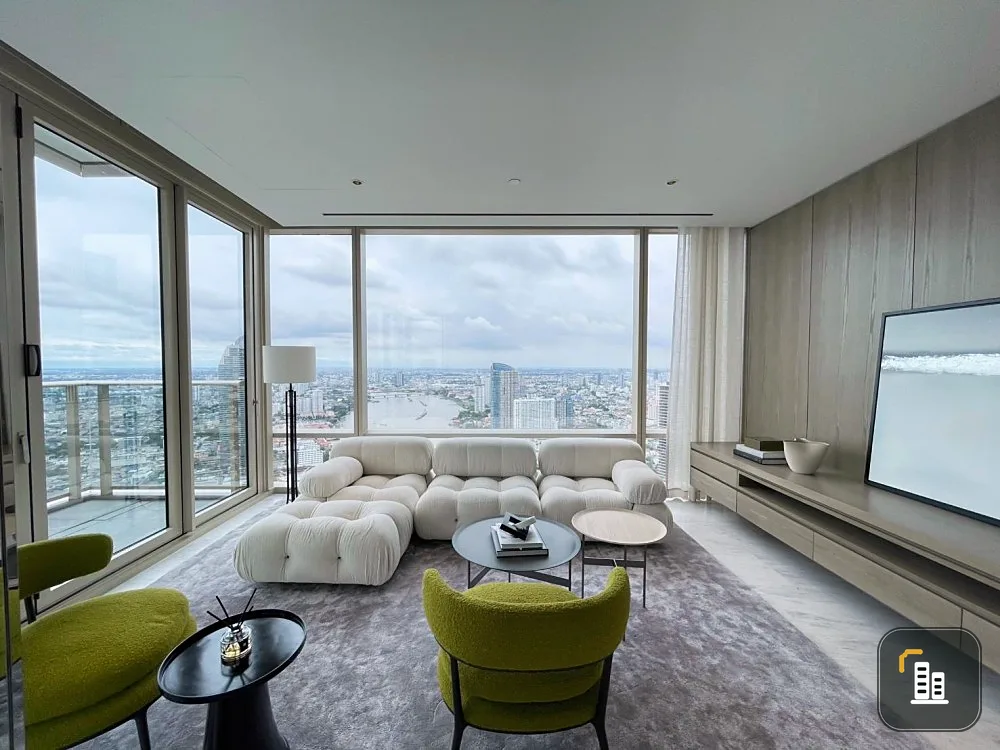 For sale: Four Seasons Private Residences. The room is decorated very nicely. Awesome river view Make a reservation and you won't be disappointed for