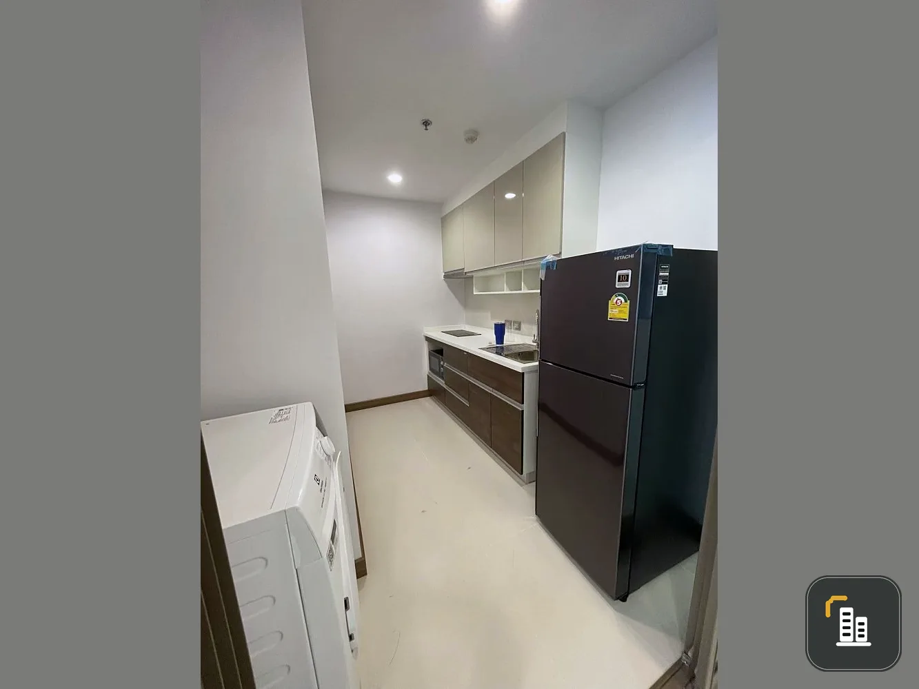 For rent, Supalai Oriental Sukhumvit 39, spacious room, decorated in modern style, very livable, hurry and reserve quickly.