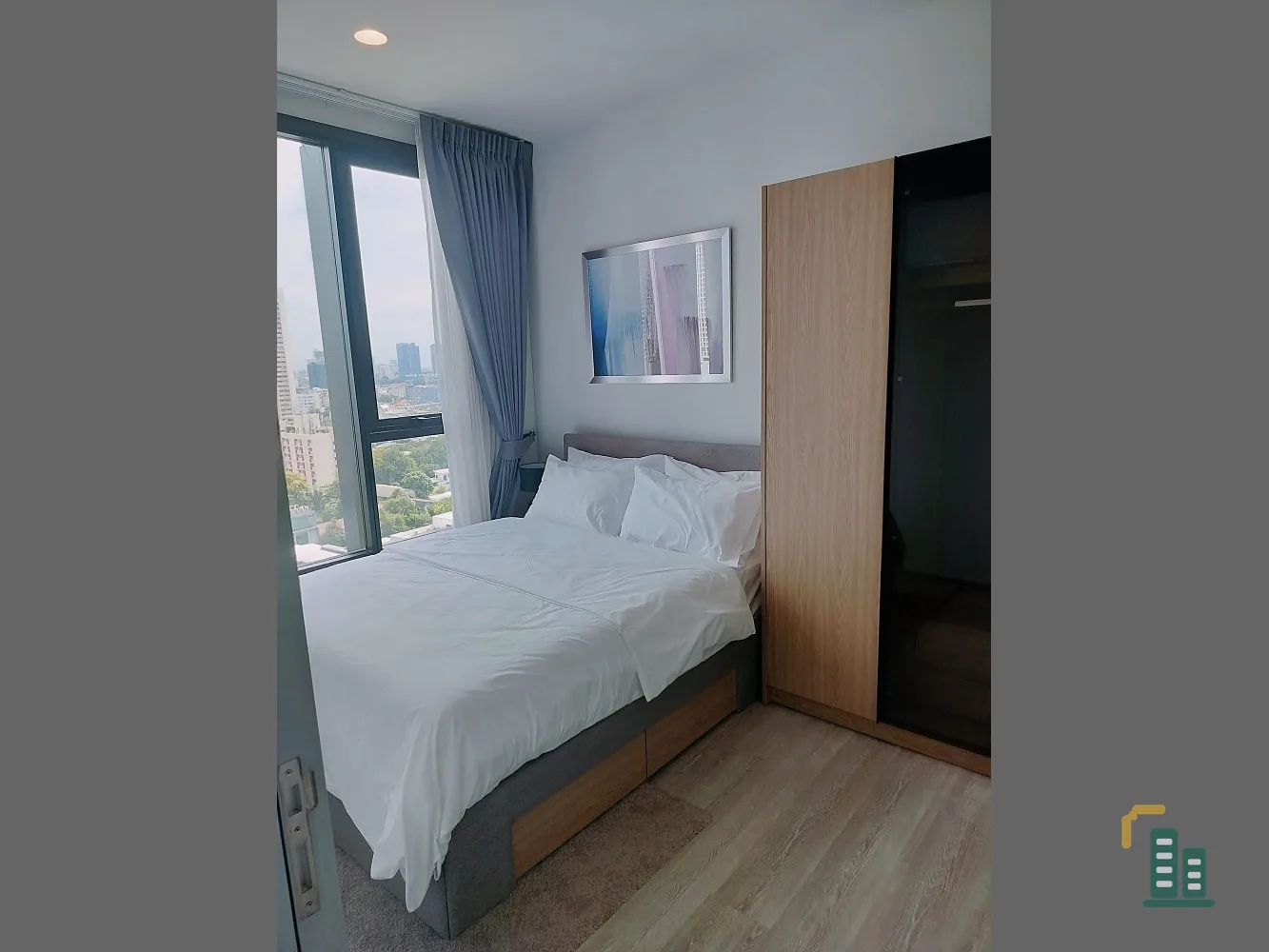 For rent, XT Ekkamai, nice decorated room, unblocked view, privacy. Like this, you must reserve it quickly.
