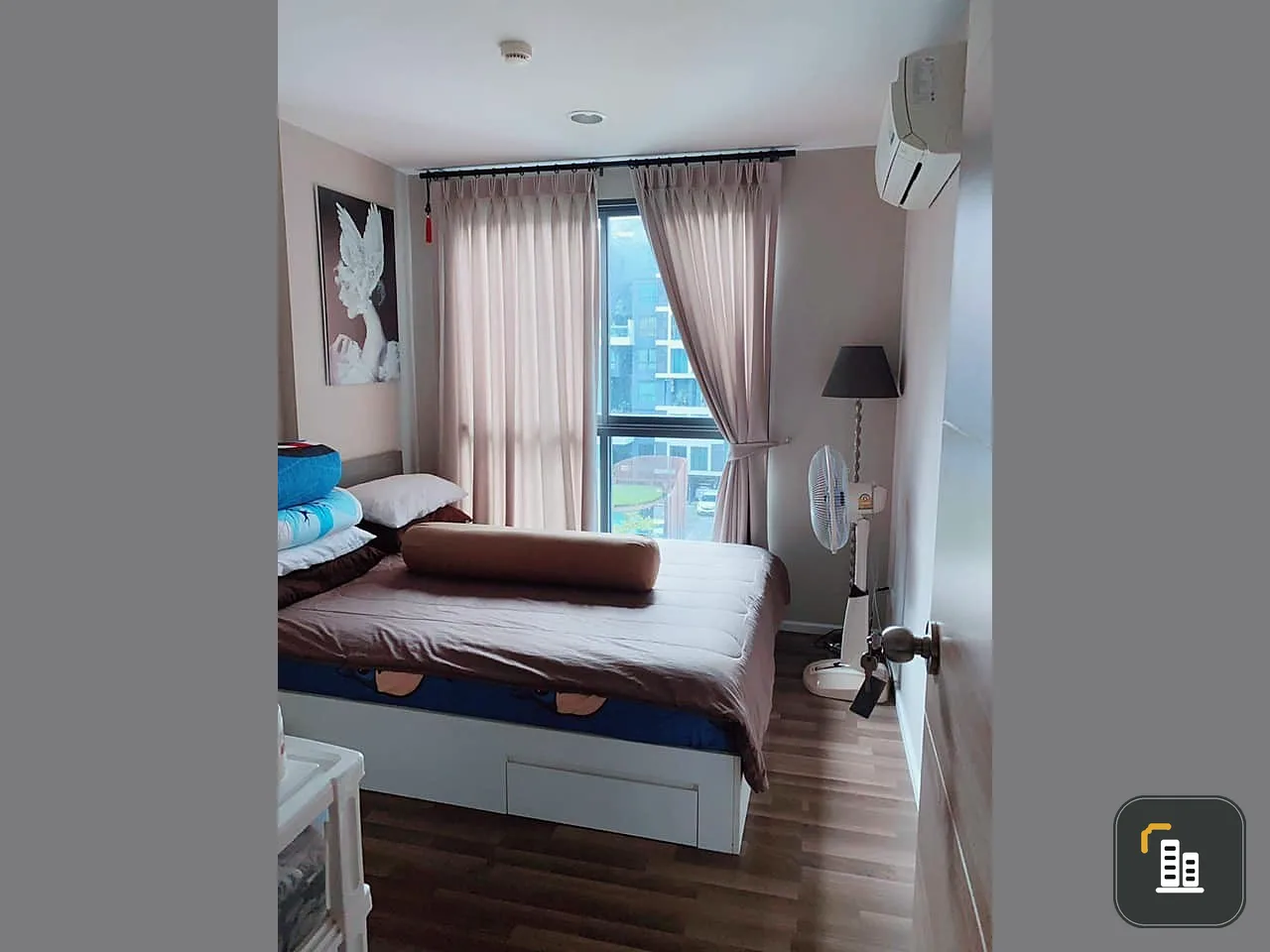 Urgent sale! Condo Living Nest Ramkhamhaeng including furniture. Complete with electrical appliances. Very good view. Hurry.