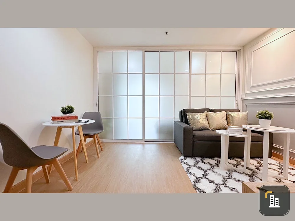 Condo for rent, Regent Home 7 Sukhumvit, partitioned room, decorated with built-ins, bright colors, just carry your bags and move in.