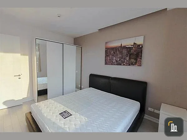 Beautiful unit for sale!! Park Origin Thonglor Condo, 10th floor, Building B, corner unit, swimming pool view, fully furnished. Reserve now!!