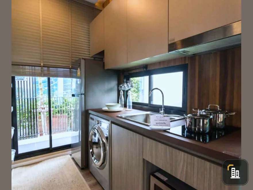 Condo for sale, Brown Huai Khwang, beautiful room, good view, come here.