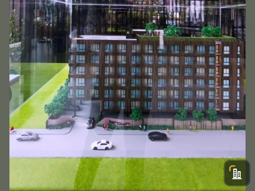 Sale down payment Brown Condo Huai Khwang, beautiful room, good view, very nice.