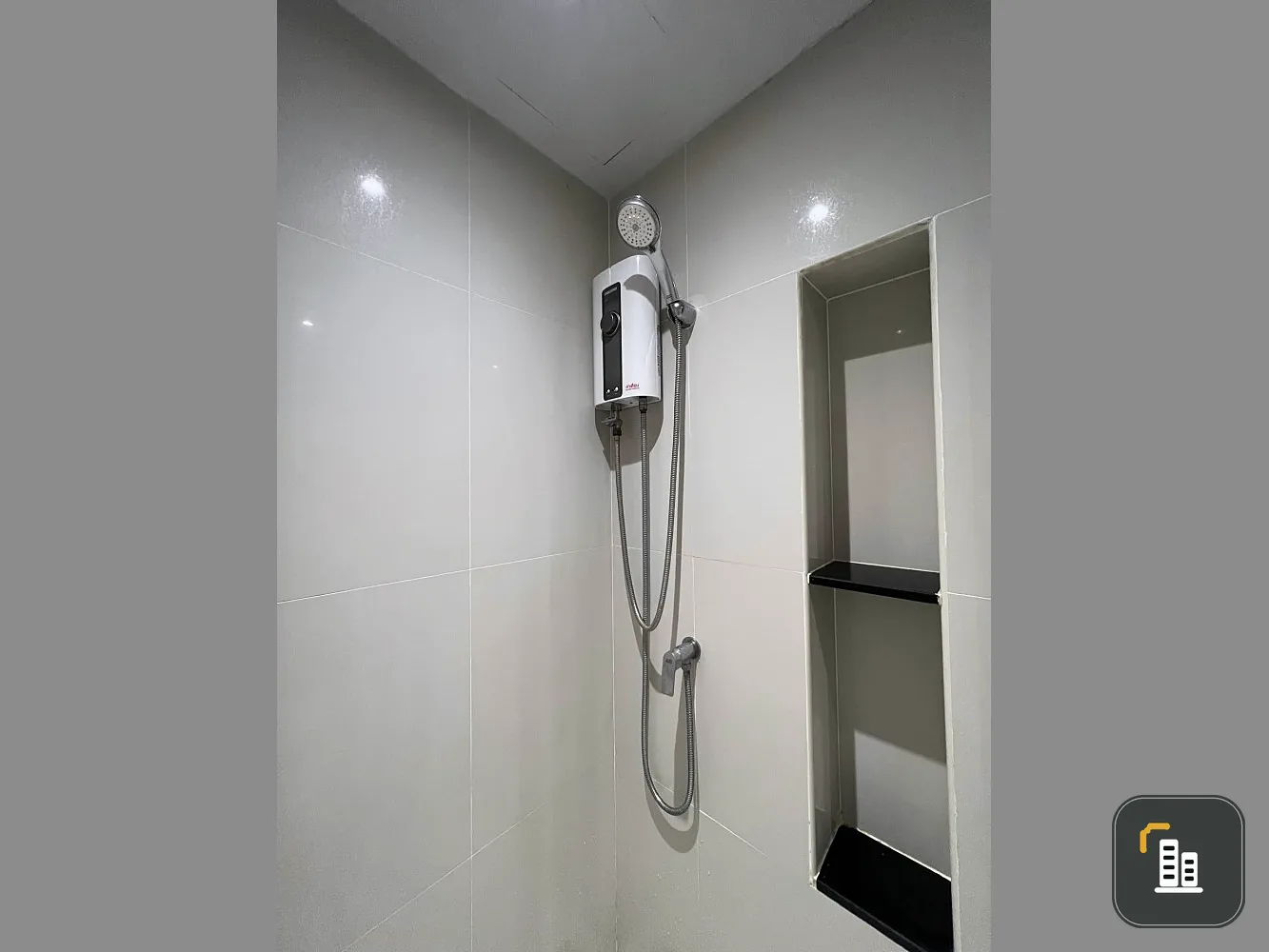 Condo for sale: Felix Lat Phrao-Wang Hin 79, 7th floor, corner room, very private, great price, reserve now!