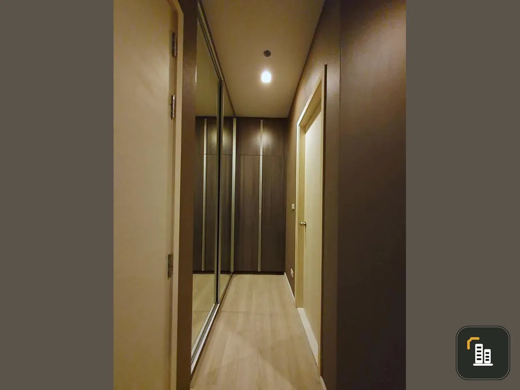 Sale Quinn Condominium, the most luxuriously decorated room A large mirror can see the beautiful view from a wide angle. Don't miss it!!