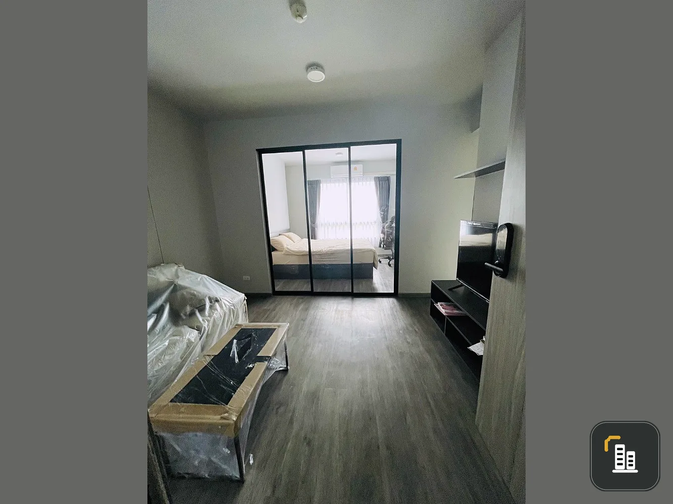 Condo for rent, Monte Rama 9, beautiful room, ready to move in. Divide the room into proportions. Hurry and reserve now.