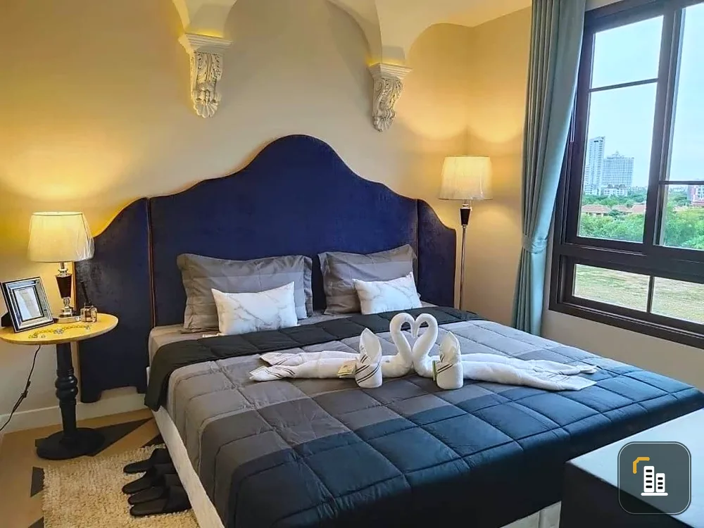 For sale Espana Condo Resort Pattaya, beautifully decorated room, looks very expensive, very premium furniture. First come, first served.