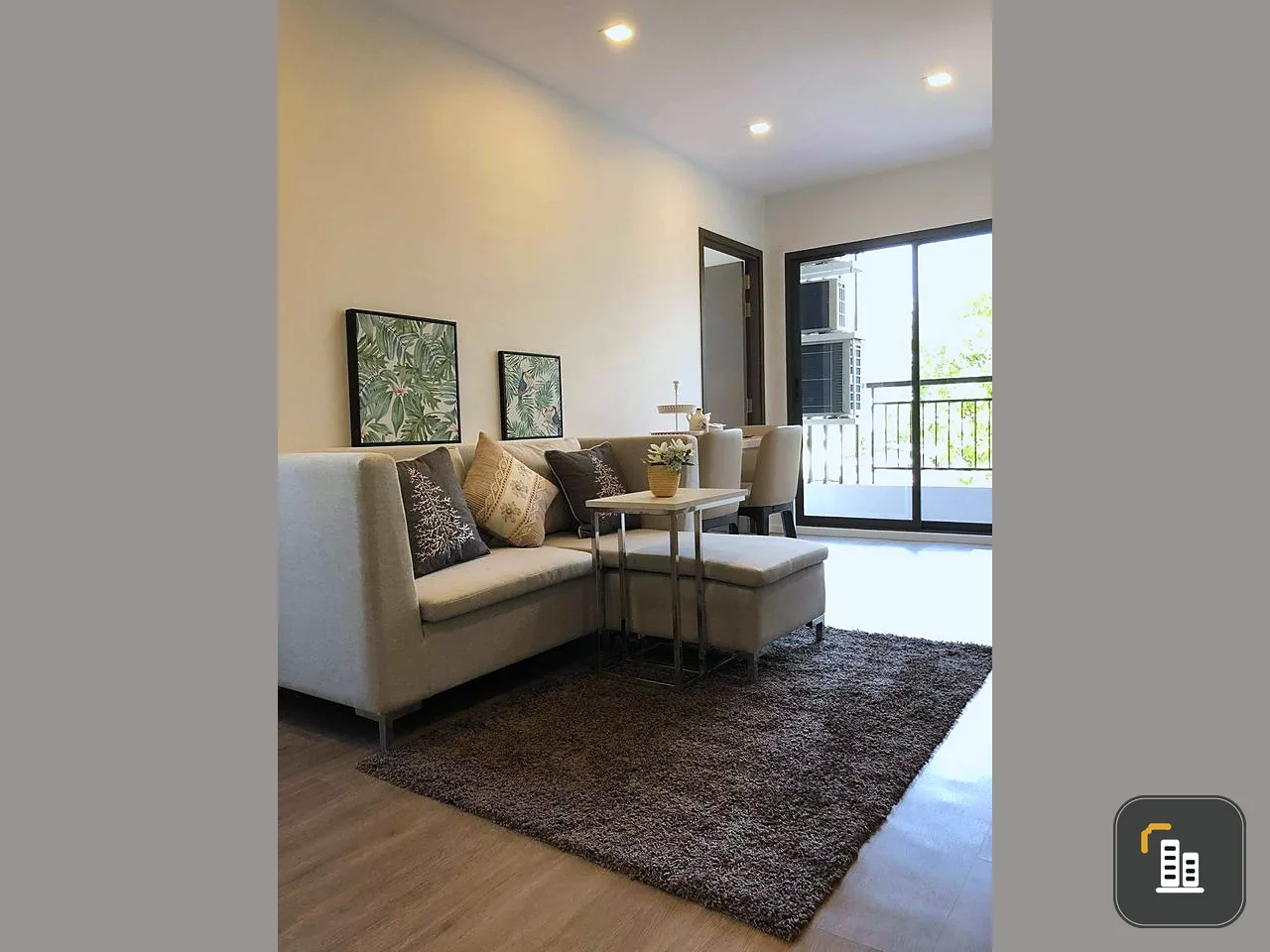Condo for sale, The Nest Sukhumvit 64, decorated in white tones. Lots of usable space The furniture is complete like this, so you have to hurry.