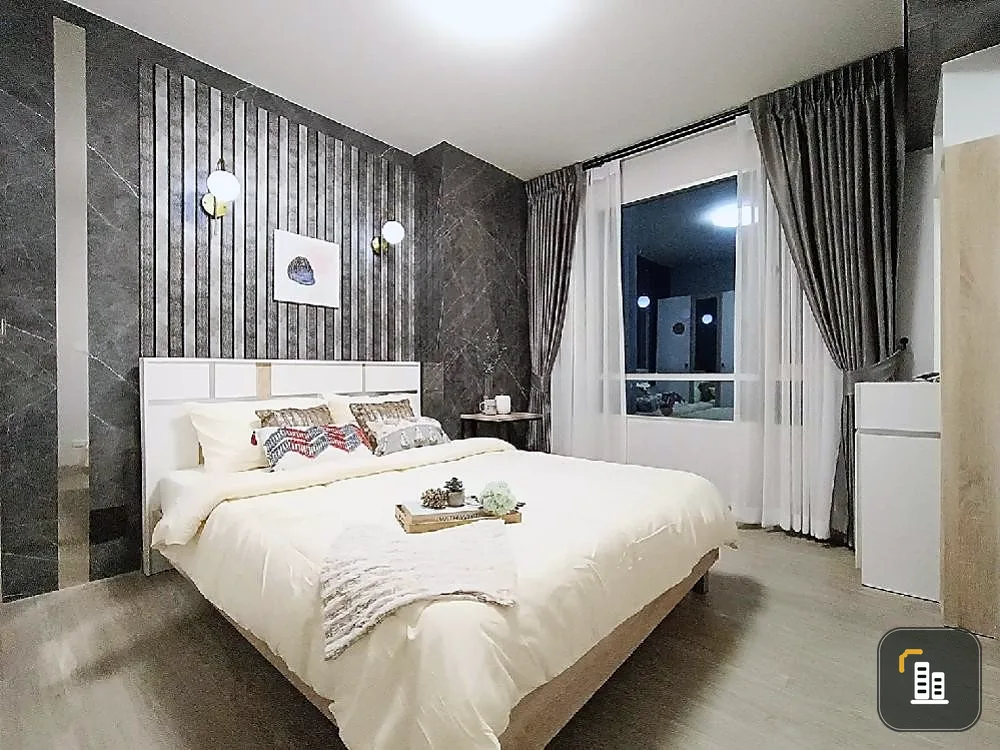 Urgent sale!! Sukhumvit Plus Condo, newly renovated room, beautiful, luxurious, good location (corner room), just carry your bags and move in!!