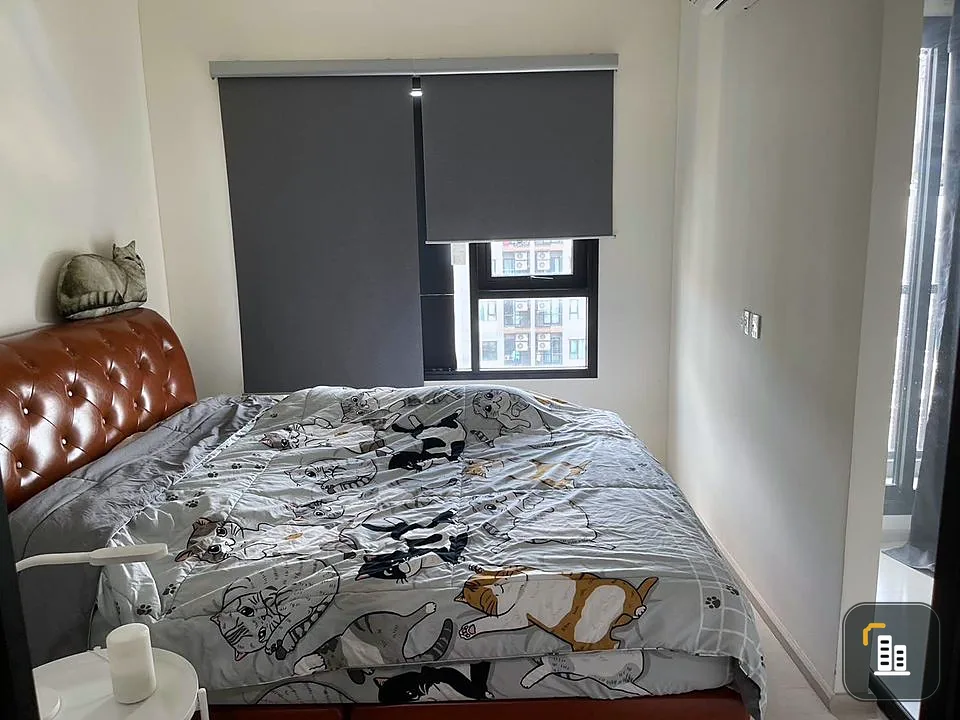 Life Asoke for sale, high floor, beautiful view, spacious room, fully furnished, great price. If interested, reserve quickly.