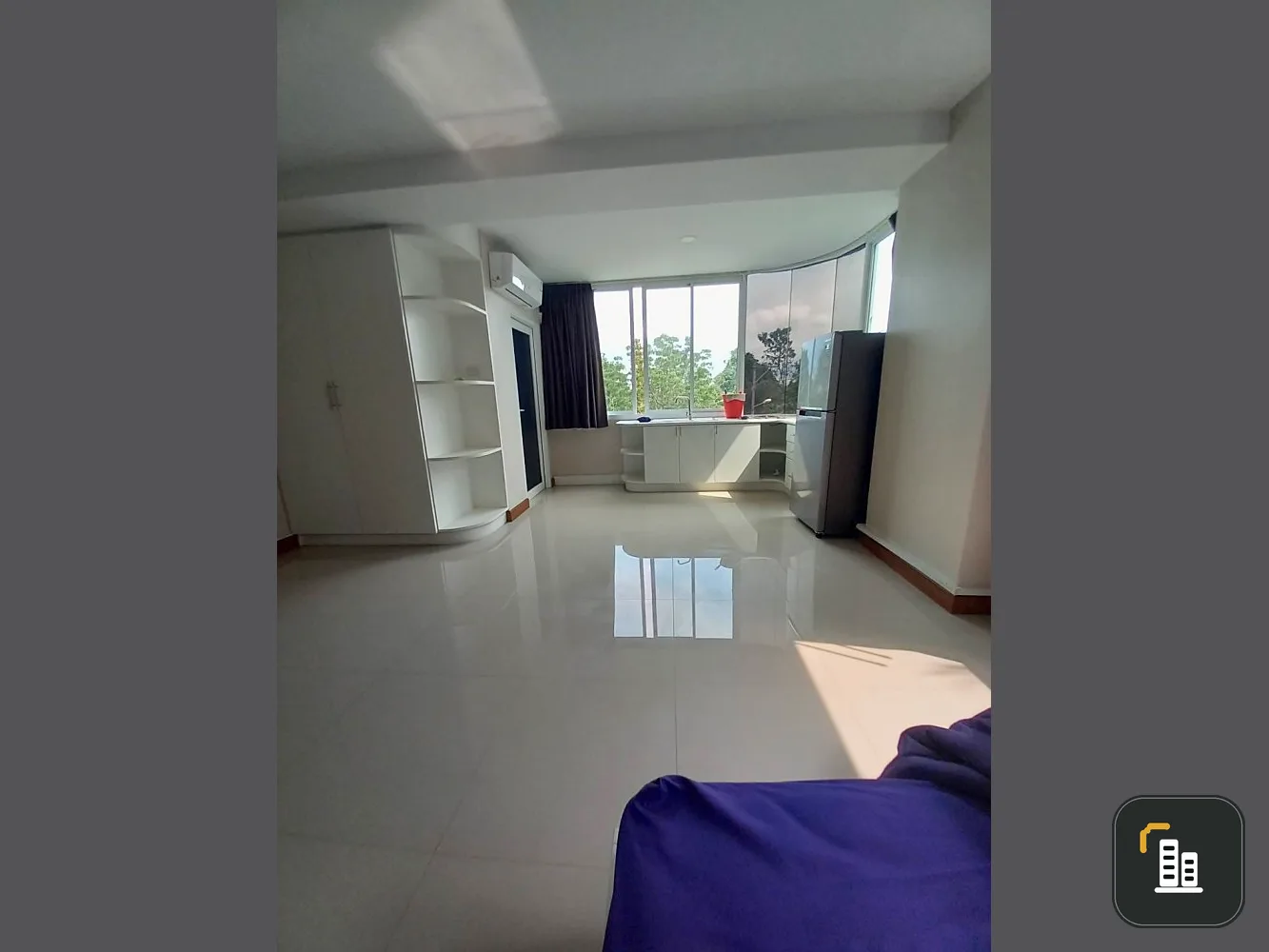 For rent, Grand View Condo Pattaya (Jomtien), spacious room, fully furnished, good price, good like this, book now.