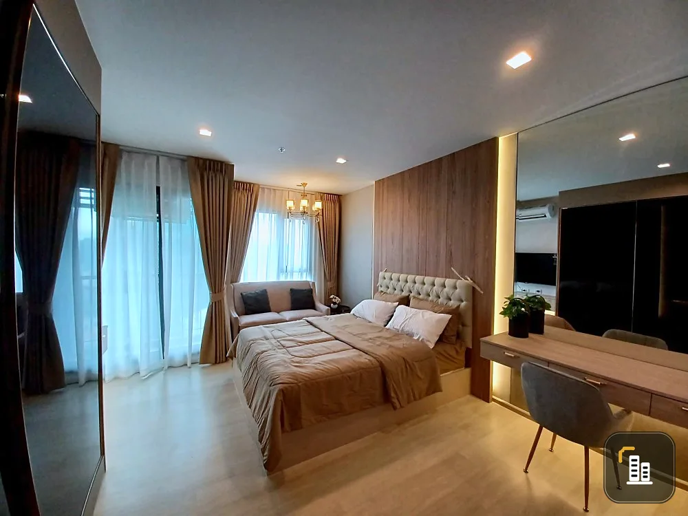 Condo for rent, Life One Wireless, corner room, decorated with built-ins, beautiful and livable, ready to drag your bags and move in.