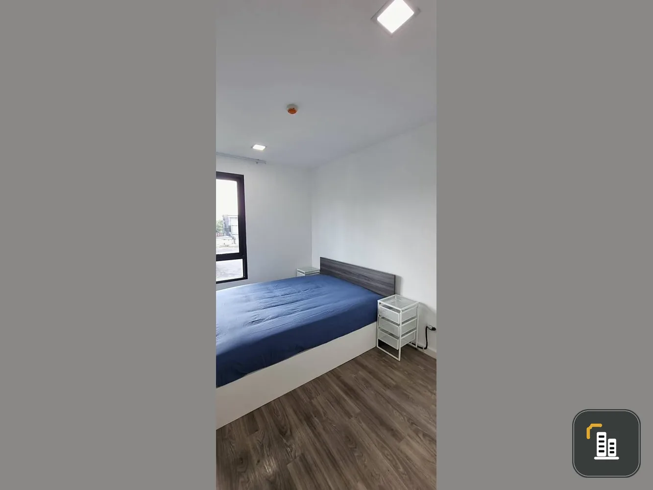 Gen condo for sale, 2 bedrooms, 1 bathroom, corner room, 40 sq m, comes with a great price. Let me tell you, you definitely shouldn't miss it.