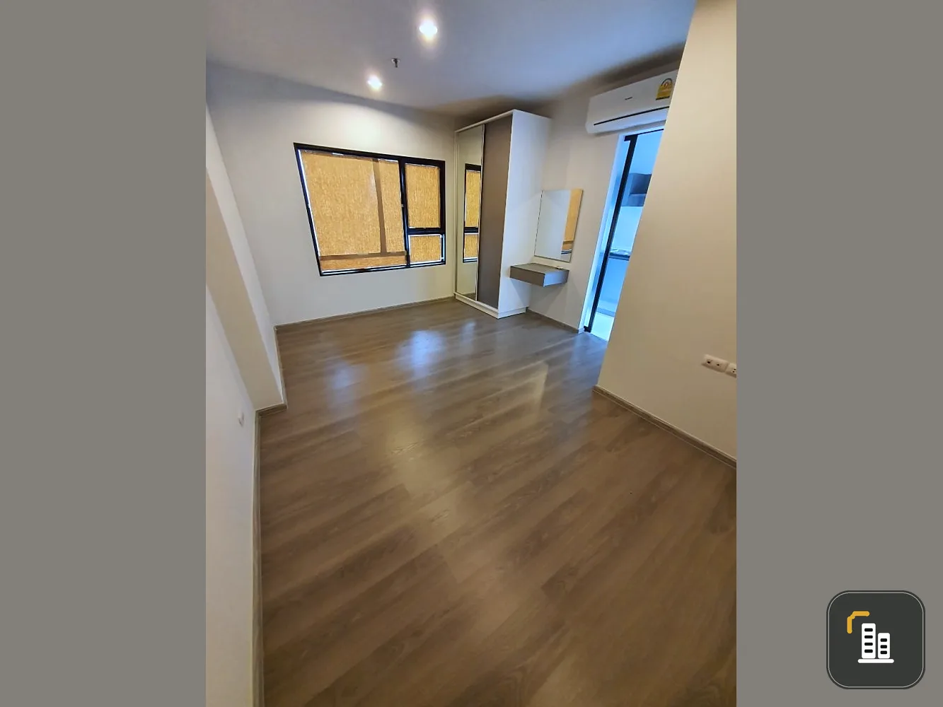 Condo for sale: Aspire Sathorn-Taksin, Copper zone, Studio room with air conditioner, Pool view, 14th floor, hurry and buy now.