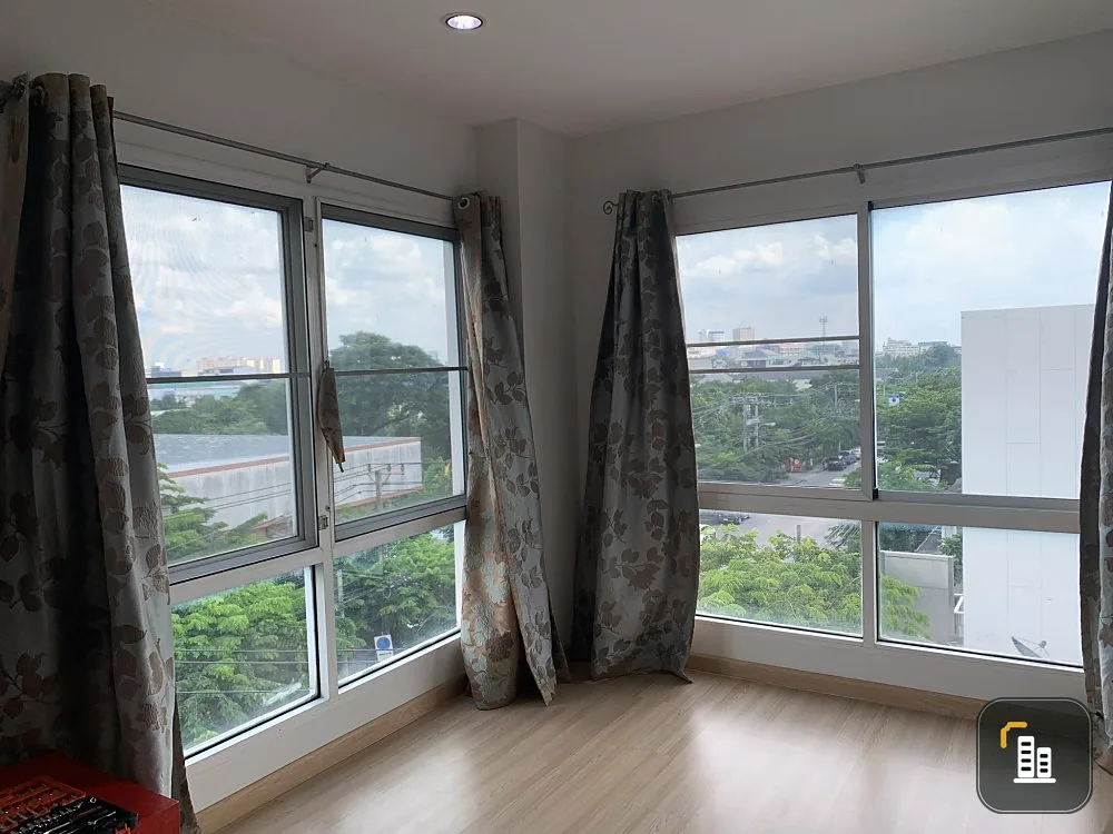 For sale: Lucas Garden - Family House, spacious room with usable space. Good furniture Good like this, reserve now.