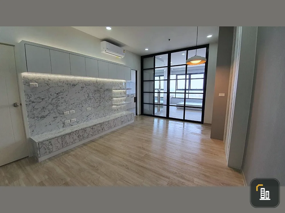 Supalai Loft for sale, Yaek Fai Chai Station, 23rd floor, good view, open and airy, great built-in room, nice to live in. Don't miss out on something