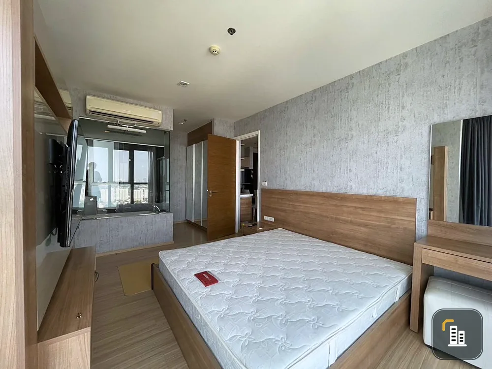 Condo for rent, The Rhythm Sukhumvit 50, 31st floor, BTS view, unblocked view, quiet room, fully furnished, ready to move in.