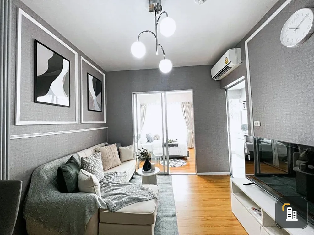 For sale: The Kith Lam Luk Ka Khlong 2 (Phase 1), decorated with wallpaper, loft style, good price like this. Reserve quickly.