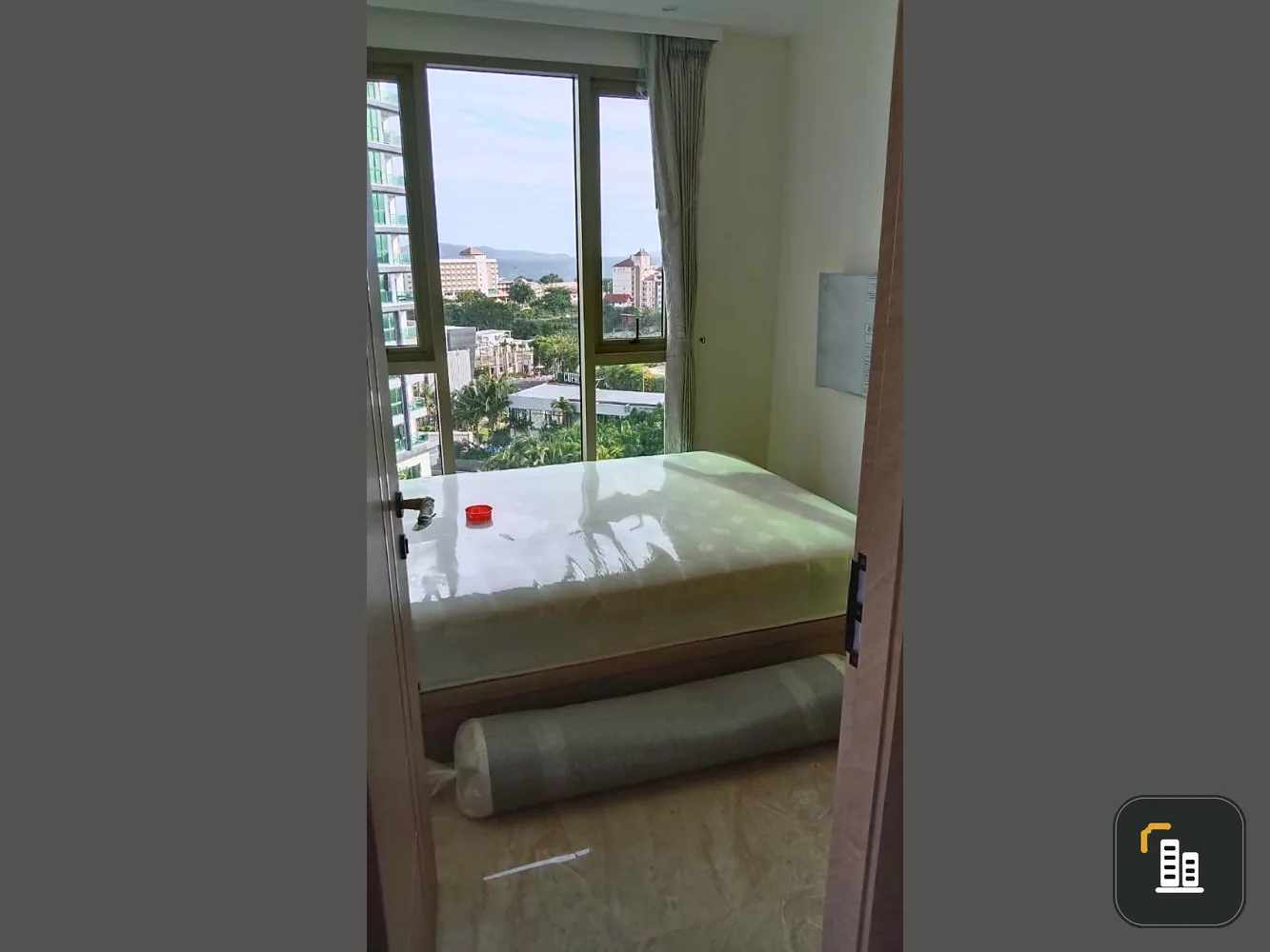 For rent: The Riviera Ocean Drive, beautiful and good view, decorated, ready to move in. Hurry and reserve and move him in.