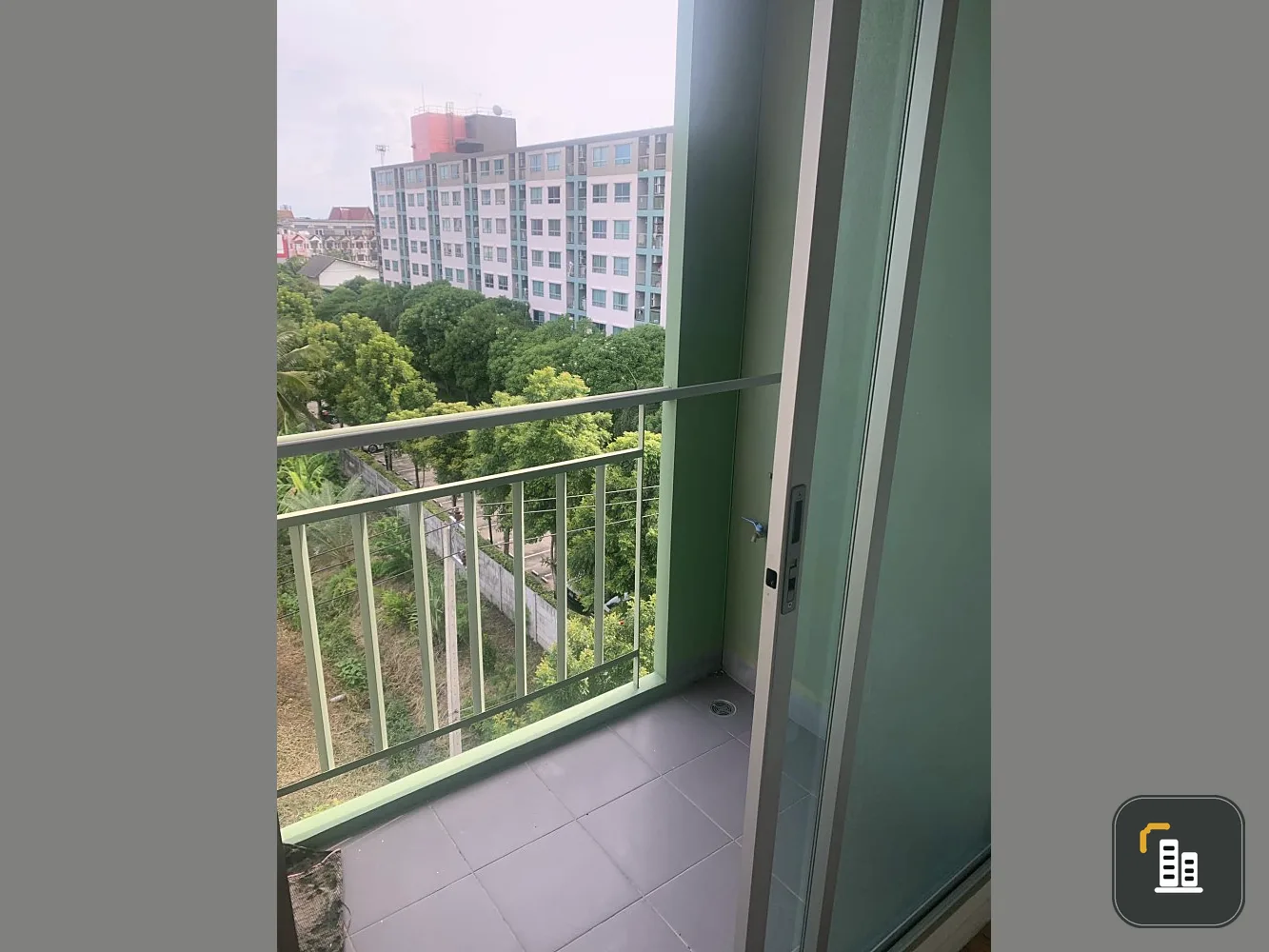 For sale: Lumpini Ville Ratchaphruek-Bang Waek, empty room, 6th floor, complete common area. It comes at a price you shouldn't miss.