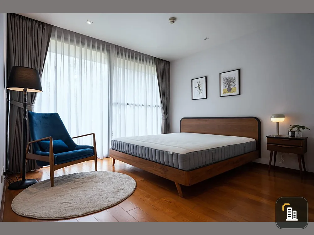 Condo for sale or rent, Noble Ambience Sarasin, nicely decorated, corner room, private. Don't wait.