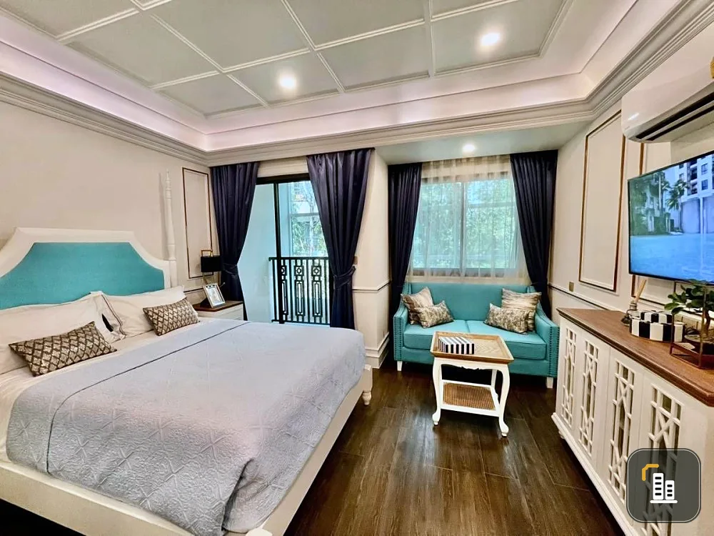 For sale: Ocean Horizon Beachfront Condo Pattaya (Jomtien). Luxurious built-ins, so good you'll say wow.