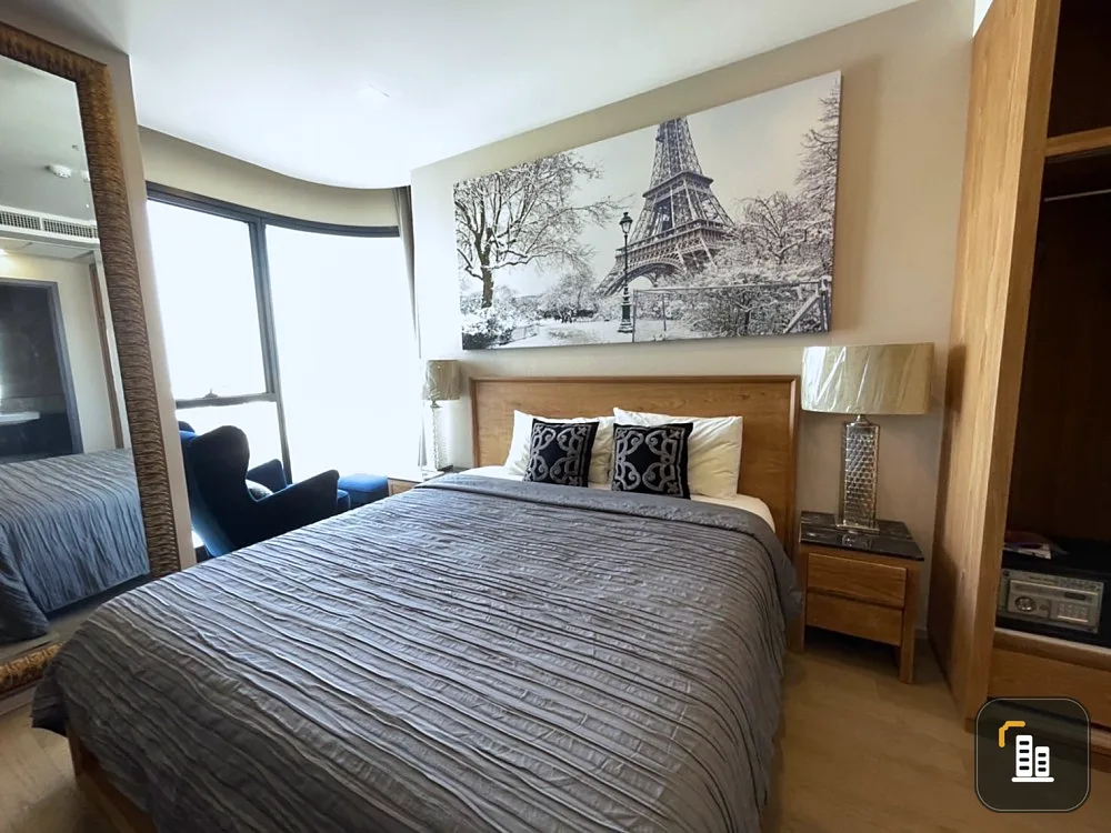 Condo for rent, Ashton Asoke, good high floor, beautiful view, furniture, complete electrical appliances.