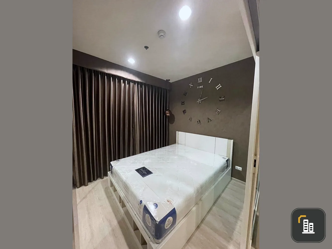 For sale Aspire Ratchada - Wongsawang 1 bedroom, 1 bathroom, 18th floor, very good price. Book now, don't miss out.