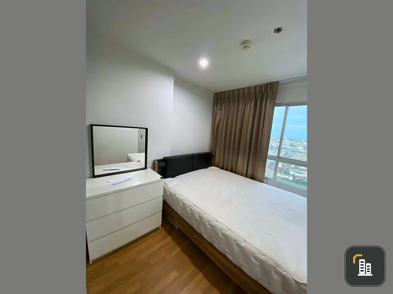 For sale Lumpini Place Suksawat - Rama 2, 18th floor, open and airy view. Fully furnished, reserve now.