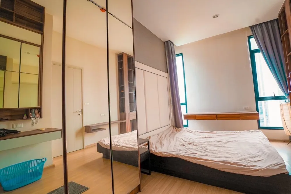 Condo for rent, The Capital Ekkamai-Thonglor, corner room, original room, complete with built-in furniture.