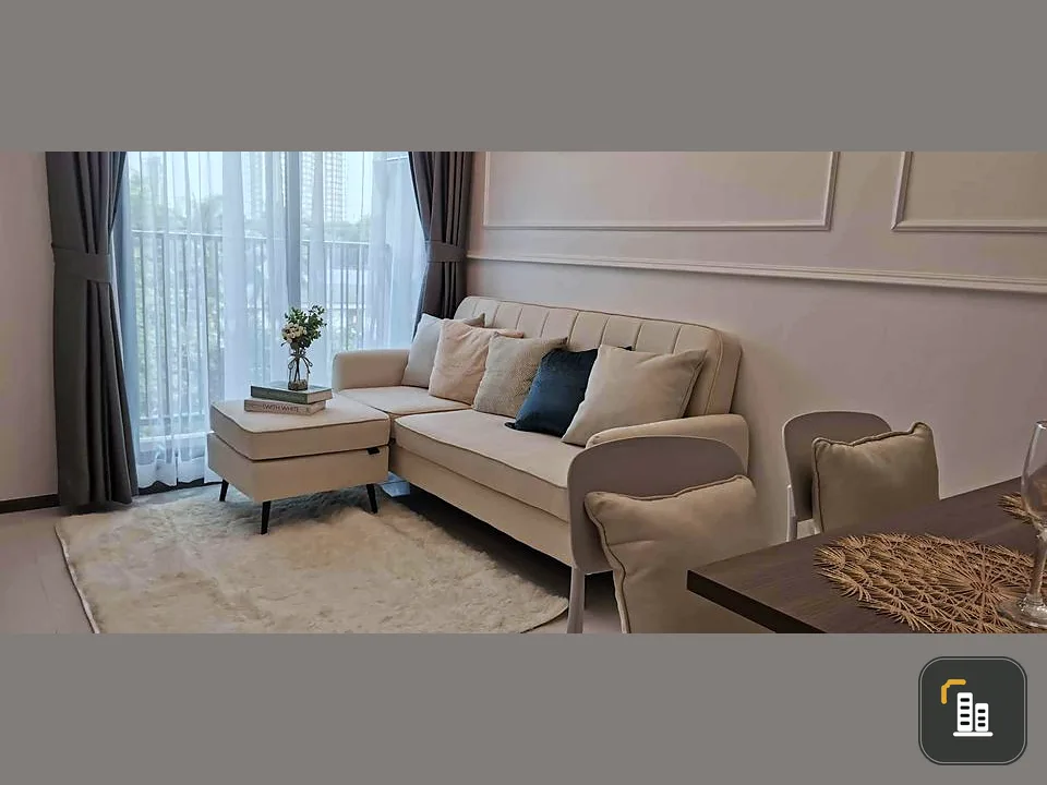 For sale Zelle Rattanathibet, 4th floor, very beautifully decorated, luxurious and very livable. Big sofa, comfortable to sit on It's worth it. Book n
