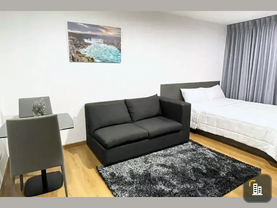 Condo for sale, Hallmark Chaengwattana, studio room, swimming pool view, very good price, if you miss it you will regret it.