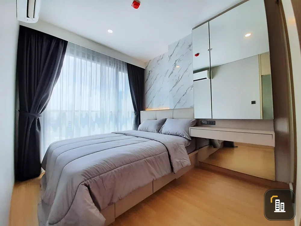 Condo for rent Lumpini Suite Phetchaburi-Makasan interior room Built-in European style furniture. Book now.