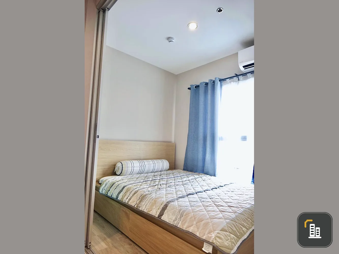 For sale: Plum Condo Ramkhamhaeng Station, decorated in a minimalist style. Good furniture, great price. If interested, reserve quickly.