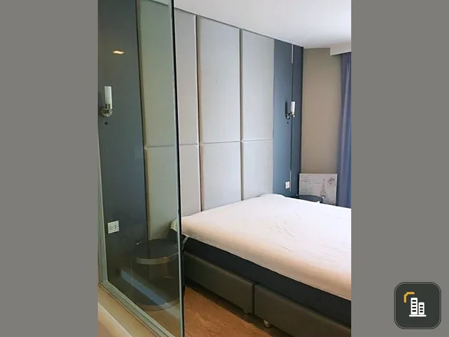 For sale: Maestro 39, 8th floor, swimming pool view. Complete with furniture and electrical appliances. Book now, don't miss out.