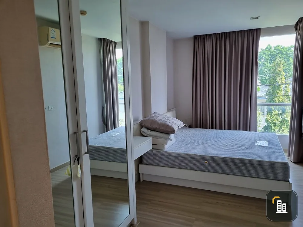 Condo for sale, Nice Suit, Sanambinnam, 4th floor, with furniture, good view, no buildings blocking it. You can bring your bag in.