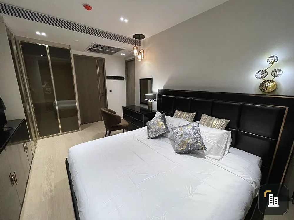 Condo for rent, Tonson One Residence, east side, has a private elevator, fully furnished, very good location.