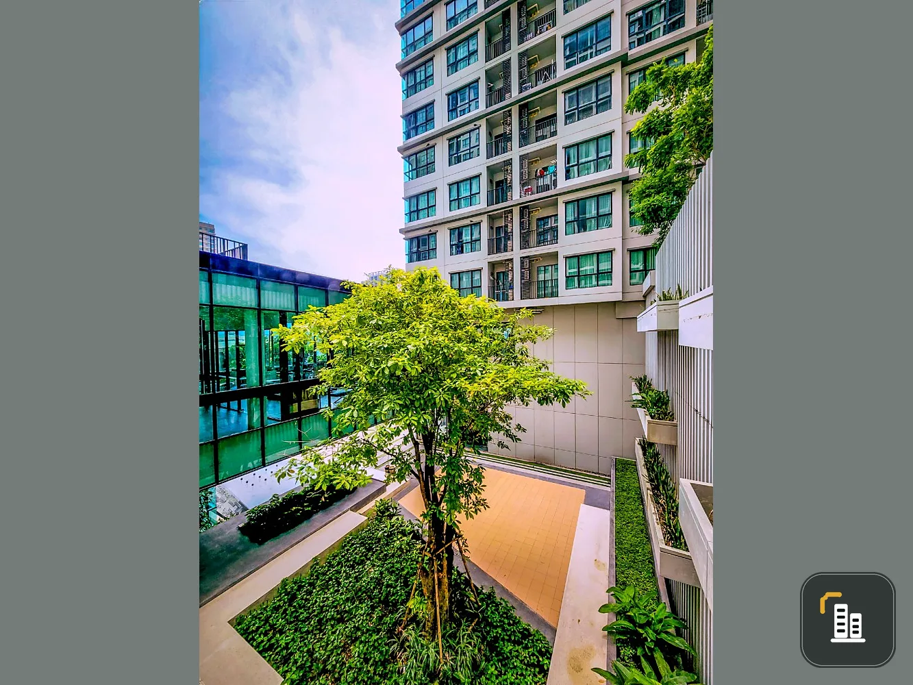 The Base Chaengwattana for sale, ready to move in, just drag your bags in. Hurry and reserve yours now.